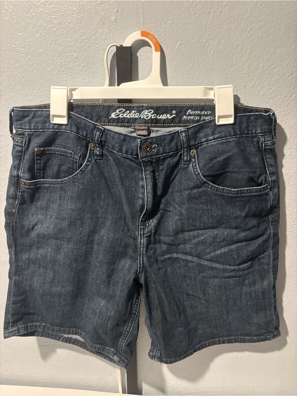 Eddie Bauer boyfriend midrise jort